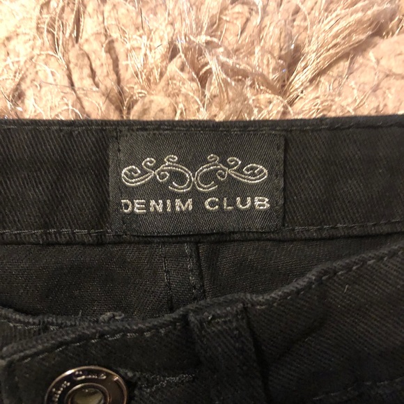 Distressed mini skirt - Picture 5 of 6